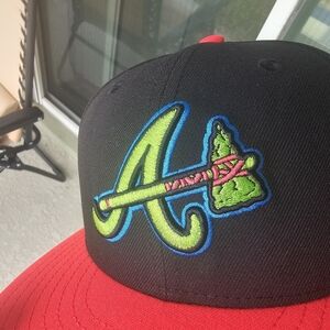 Size 7 1/4 New Era MLB Braves Neon Flourescent Green Hat